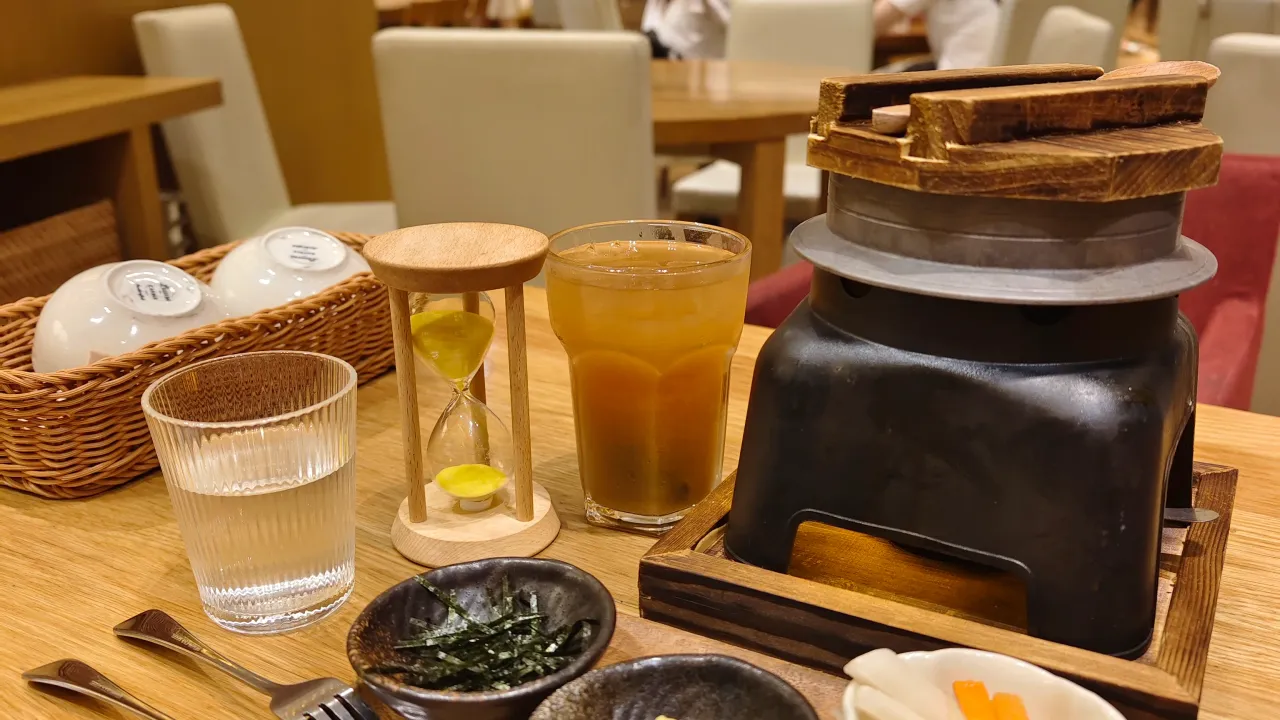 MUJI Diner UpperHills Shenzhen Review: Best Value Dining with Salmon Kamameshi and More