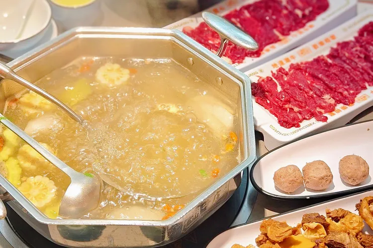 Bantian Vanke Plaza Beef Hotpot｜Best Beef Meatballs, Sweet Soup Base & Group Dining in Shenzhen